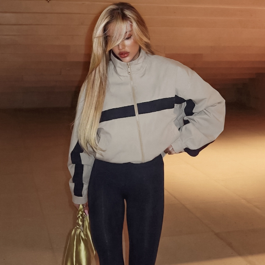 جاكيت نسائي واقٍ من الرياح بتص - مراجعة Vintage Windbreaker Nylon وسعره